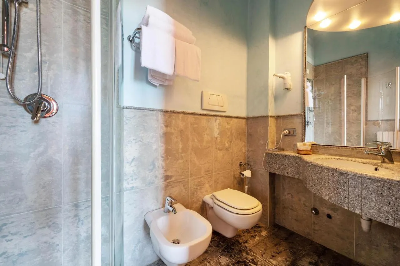 Gardasol Romantic 1 Vista Lago Toscolano Maderno Lägenhetshotell