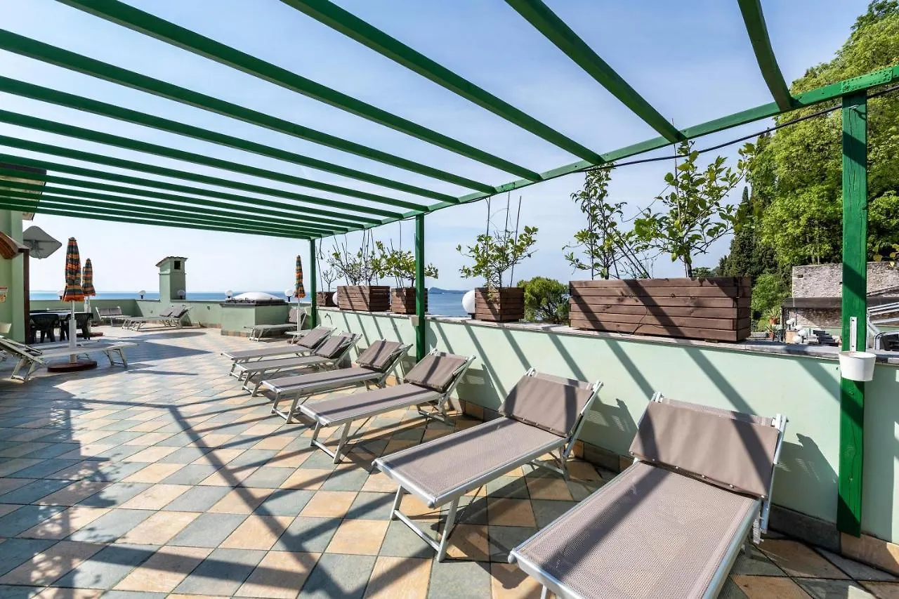 Lägenhetshotell Gardasol Romantic 1 Vista Lago Toscolano Maderno
